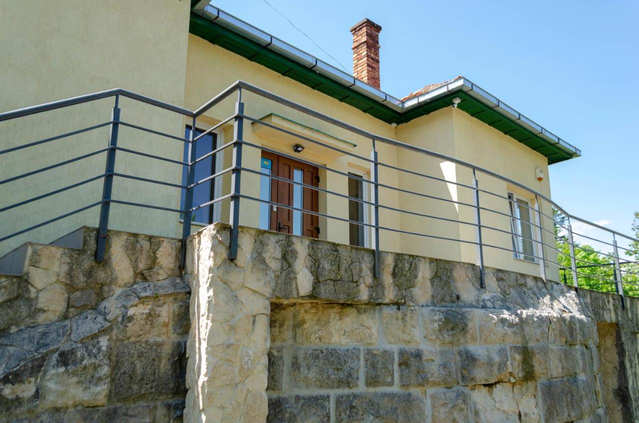 Mansarda Mica Cu Baie Proprie Apartment Клуж-Напока Екстериор снимка